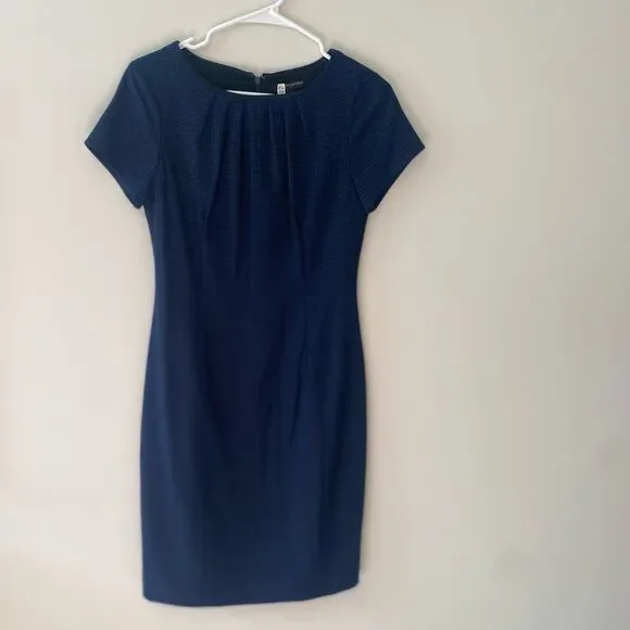 Banana Republic Blue and Black Checkered suit dress - Picture 4 of 4